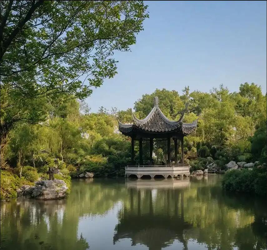 台湾吵闹餐饮有限公司